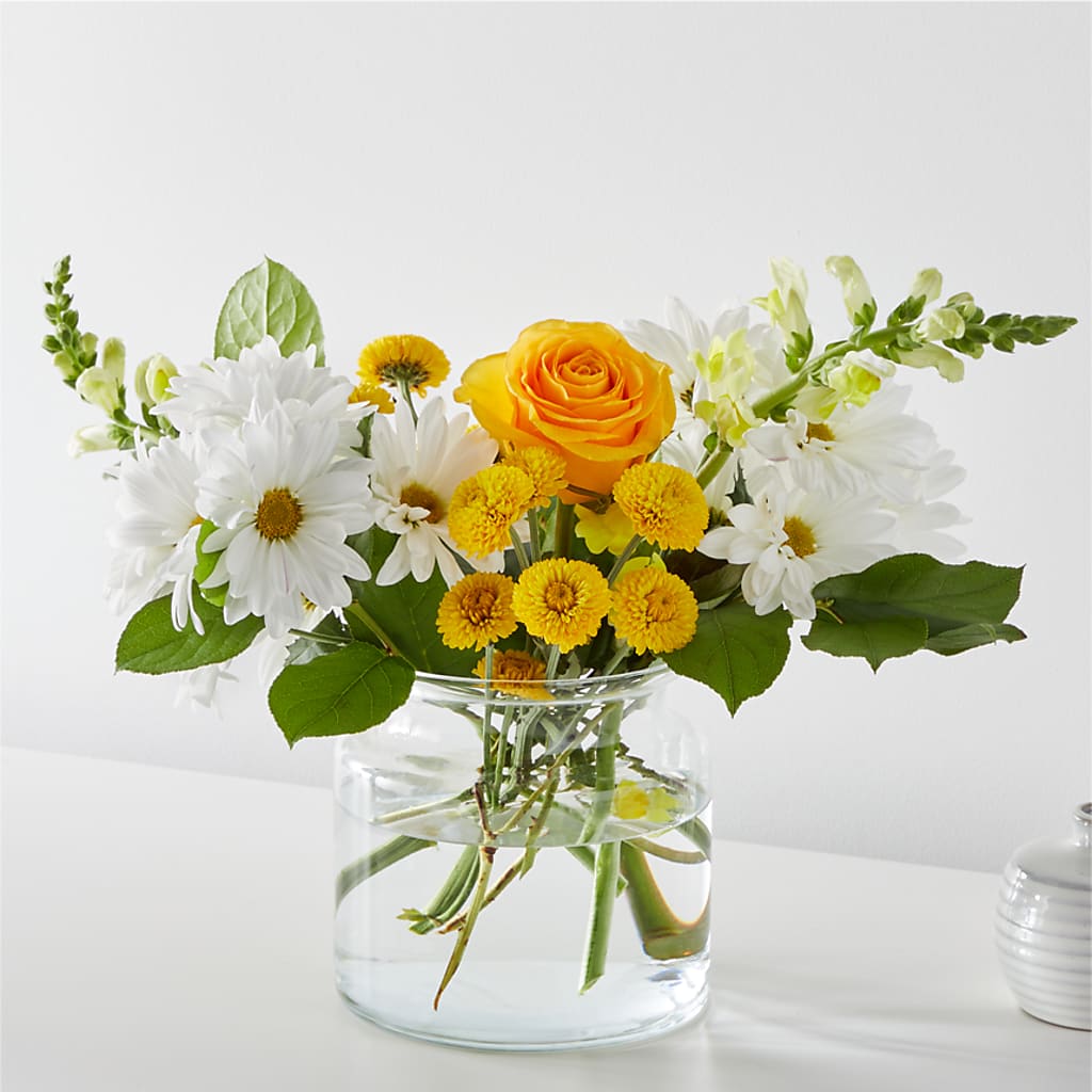Sun Salutation Bouquet – SB FLORAL & DESIGN, Erie IL