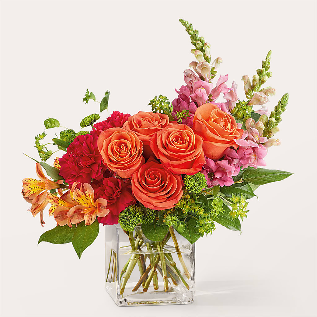 Cosmopolitan Bouquet – SB FLORAL & DESIGN, Erie IL
