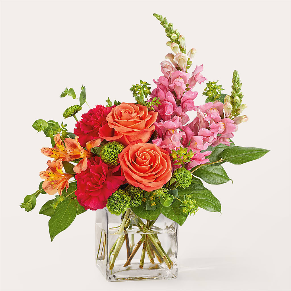 Cosmopolitan Bouquet – SB FLORAL & DESIGN, Erie IL