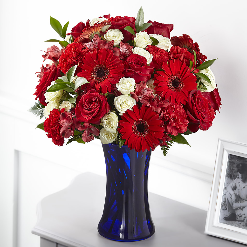 Hearts Embrace Bouquet – SB FLORAL & DESIGN, Erie IL