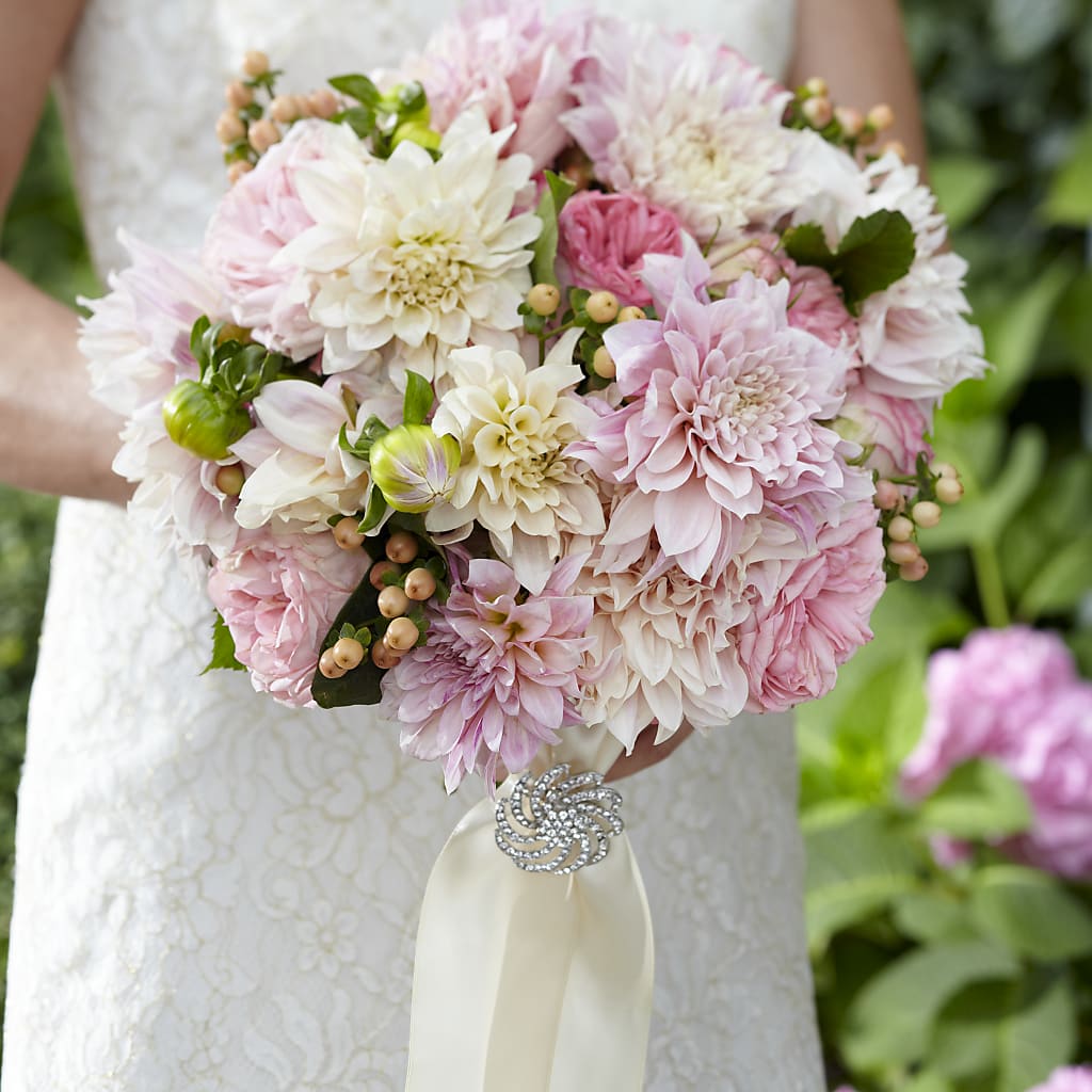 Heart's Promise Bouquet – SB FLORAL & DESIGN, Erie IL