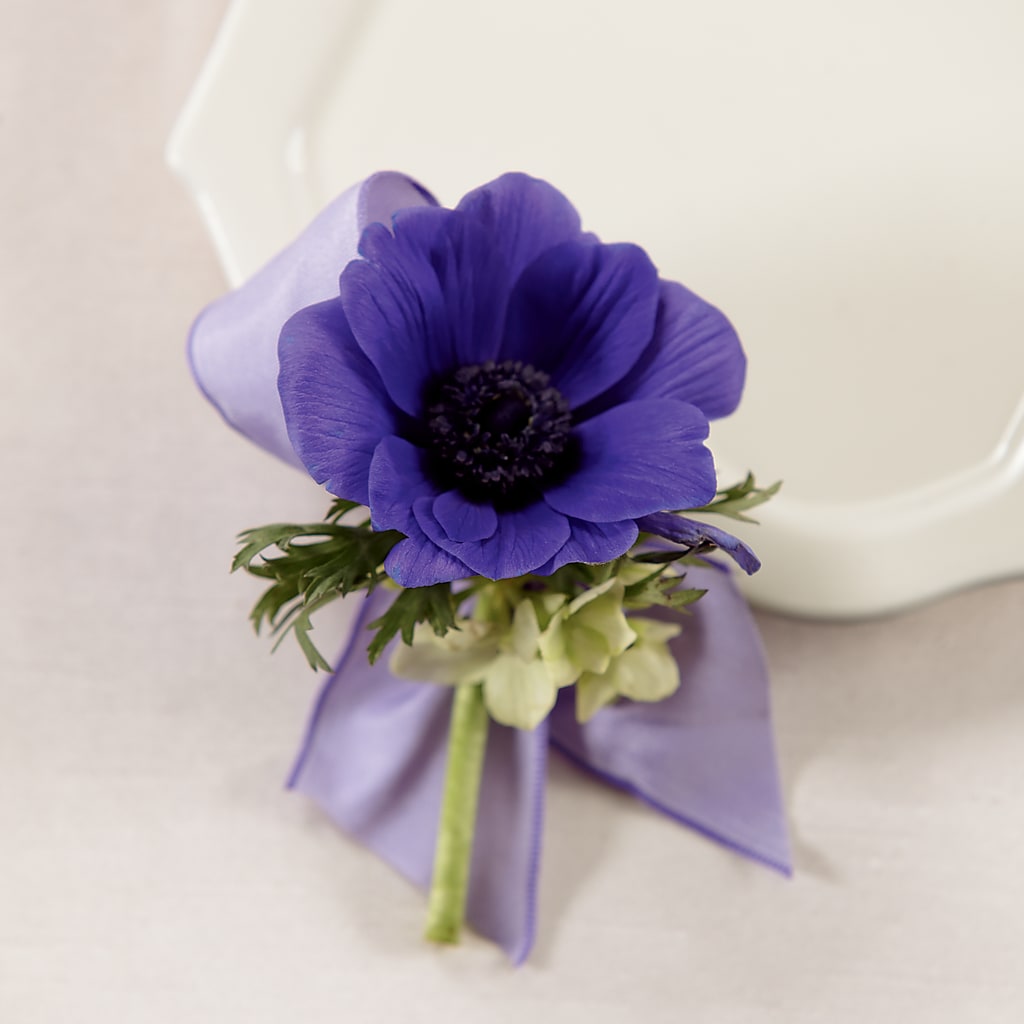 Purple Passion Boutonniere – SB FLORAL & DESIGN, Erie IL