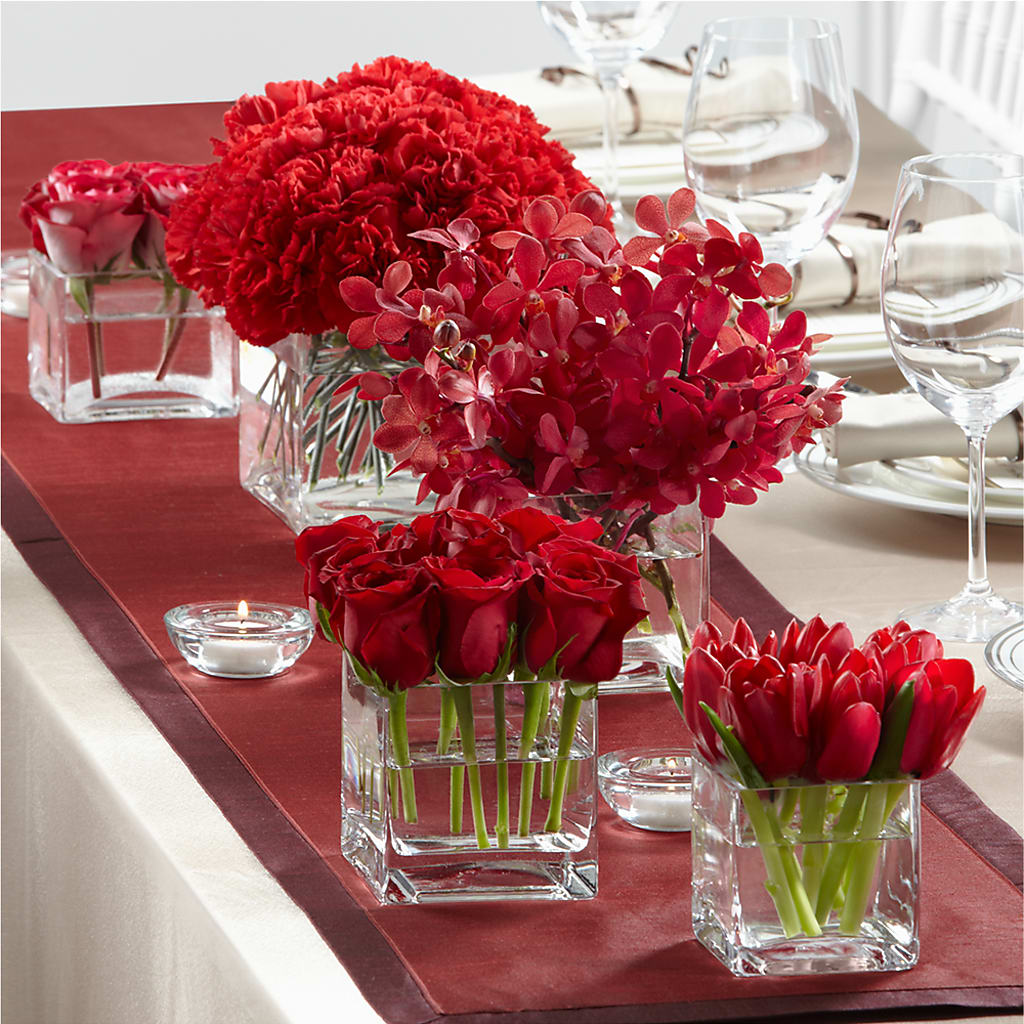 Modern Grace Centerpiece – SB FLORAL & DESIGN, Erie IL