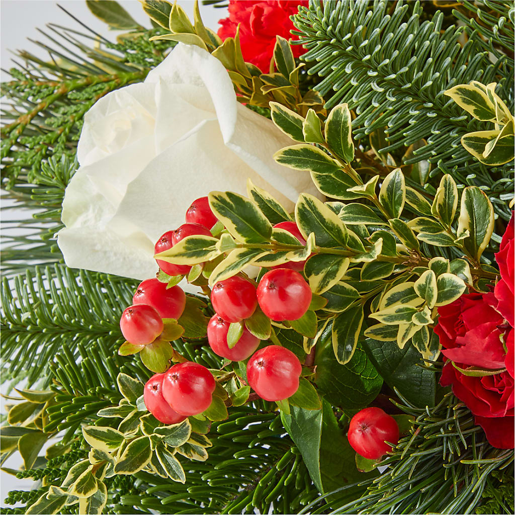 December Dreams Centerpiece – SB FLORAL & DESIGN, Erie IL