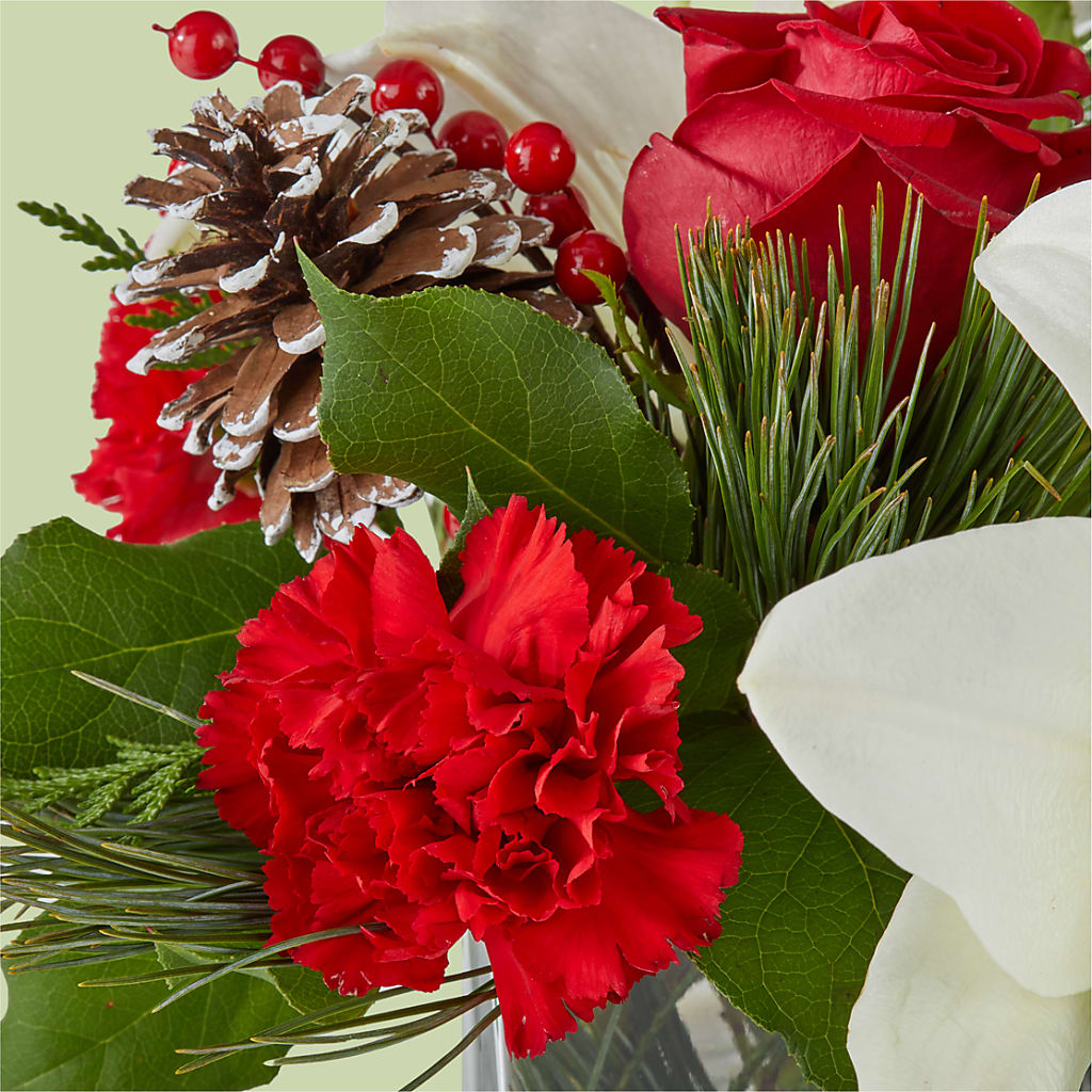Glistening Icicles Bouquet – SB FLORAL & DESIGN, Erie IL