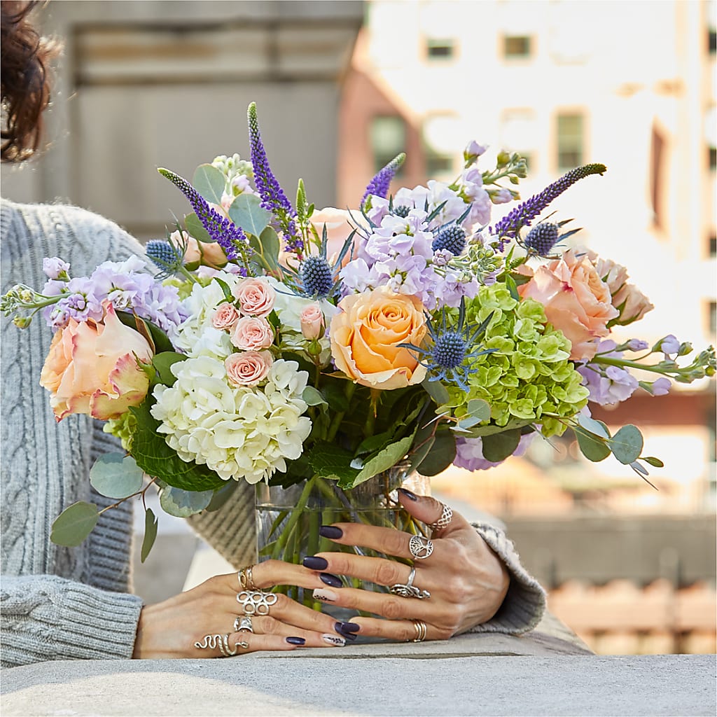 Porch Swing Bouquet – SB FLORAL & DESIGN, Erie IL