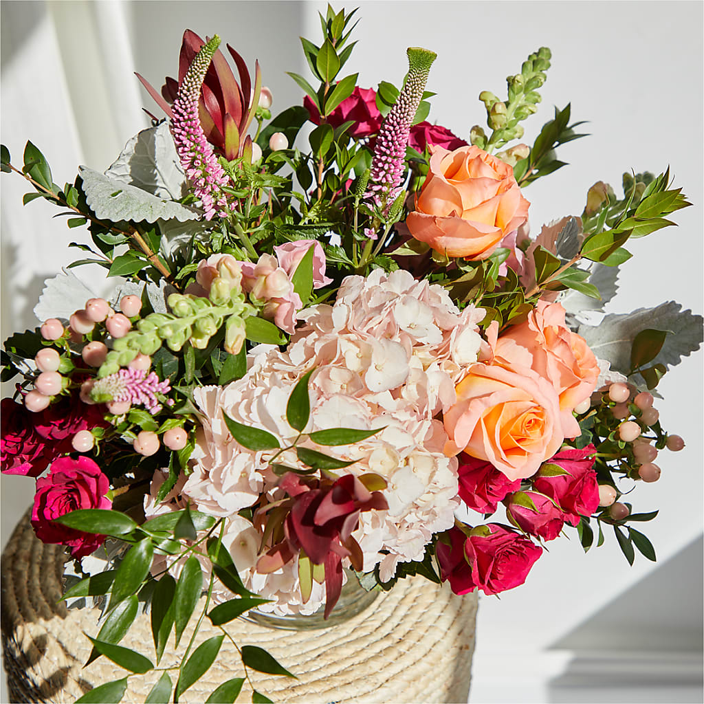 Glitz & Glam Bouquet – SB FLORAL & DESIGN, Erie IL